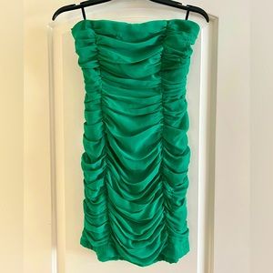 Gorgeous Green - Strapless - Size M - bodycon/form fitting snug dress.